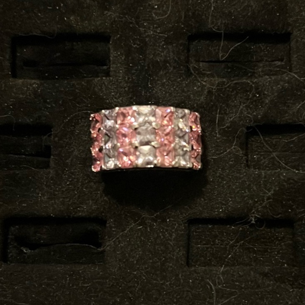 Size 7 pink cz square cut and lavender ring - rhodium plated - NWT